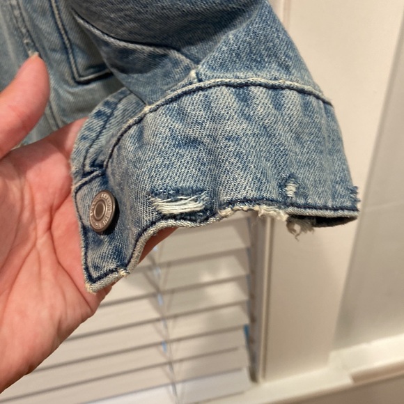 Free People Destroyed Denim Jacket Medium - Picture 5 of 9